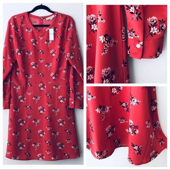 LOFT Dresses & Skirts - NWT LOFT Fit and Flare Long Sleeve Dress Size 12